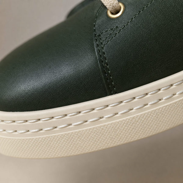 A+ detail module: leather and construction